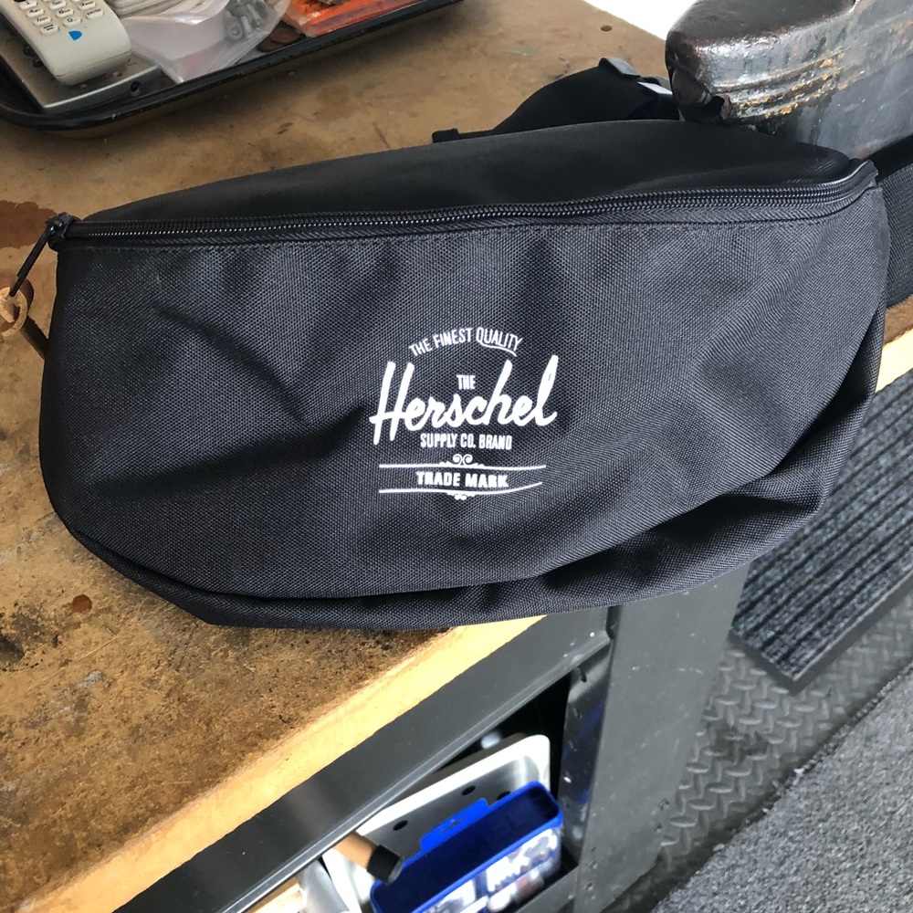 Herschel fanny pack